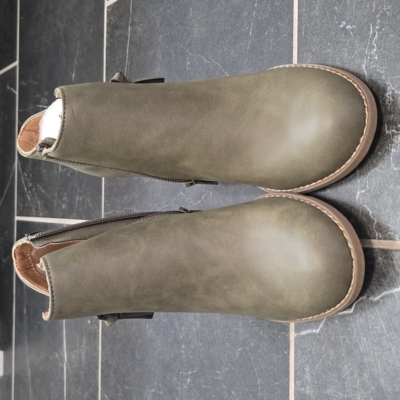 Report Womens Olive Guine Zipper Wedge Heeled Bootie Boots Size - Picture 2 of 8